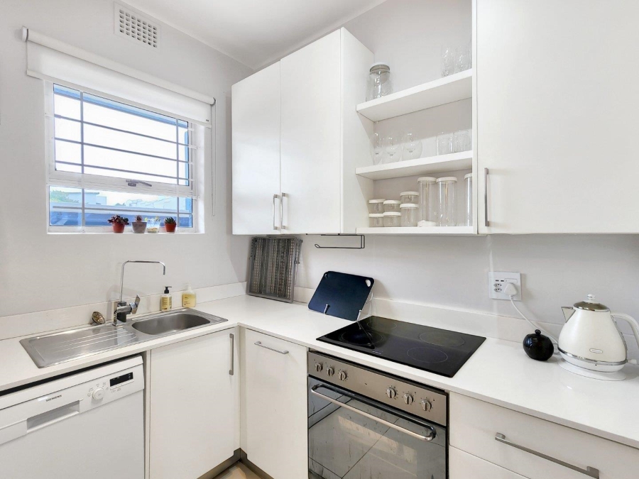 2 Bedroom Property for Sale in Three Anchor Bay Western Cape